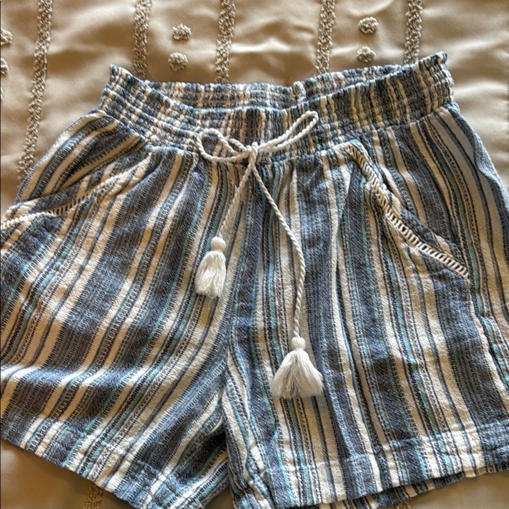 Briggs New York High Waist Blue and White Striped Shorts
